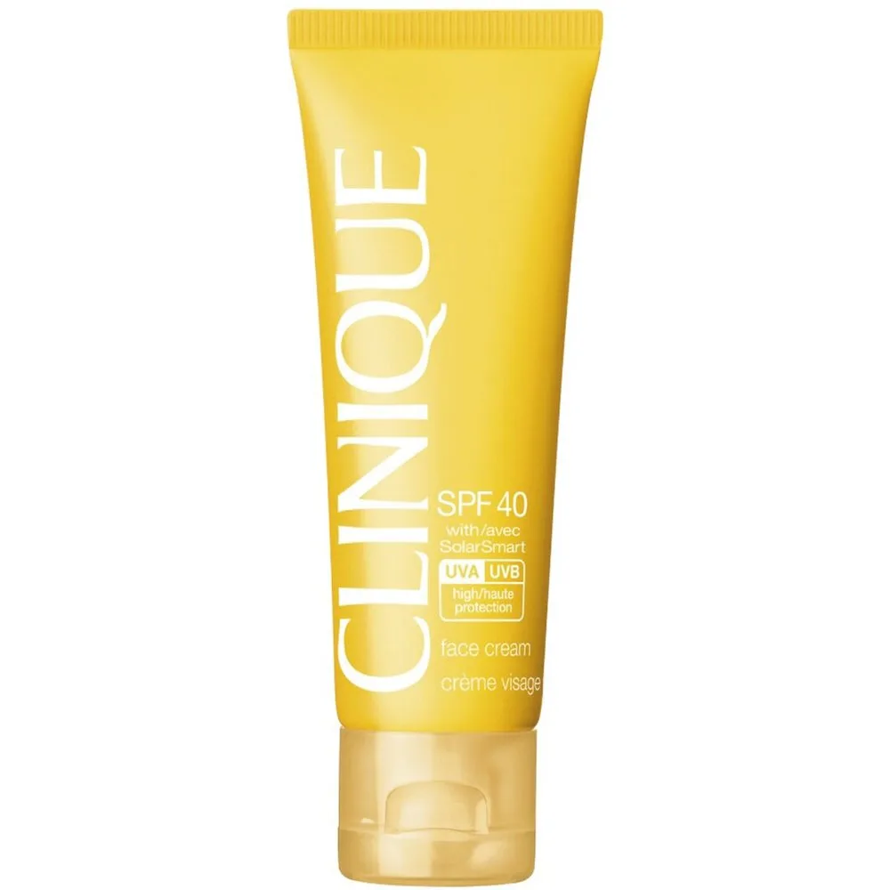 Protector facial SPF 40 - Clinique - FashionsVida