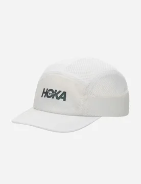 HOKA Trail Run Hat in White - HOKA - FashionsVida