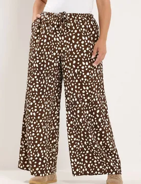 Women's Deer Print Wide Leg Trousers in Chocolate Size: 14S - Chocolate - Size: 14S - Yours - FashionsVida