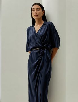 Robe En Soie Chic Fermeture Éclair Sur Les Coutures Latérales Pure Soie Qui Épouse Délicatement Vos Courbes M
