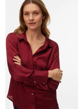 Camisa satinada de mujer cuello pico - Vero Moda - FashionsVida