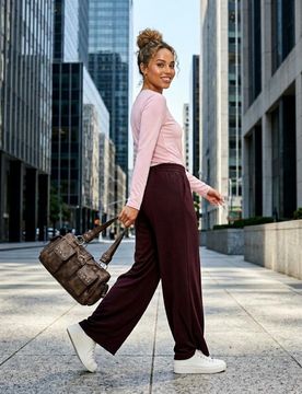 Pantaloni wide-leg con cuciture e miscela di viscosa - carminio