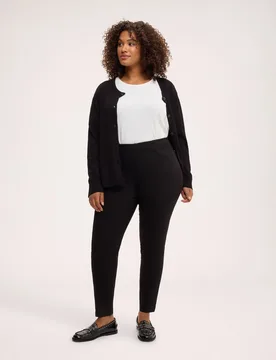 Jeggings de mujer con pliegue frontal y botones decorativos ajuste y diseño para el máximo confort - Fiorella Rubino - FashionsVida