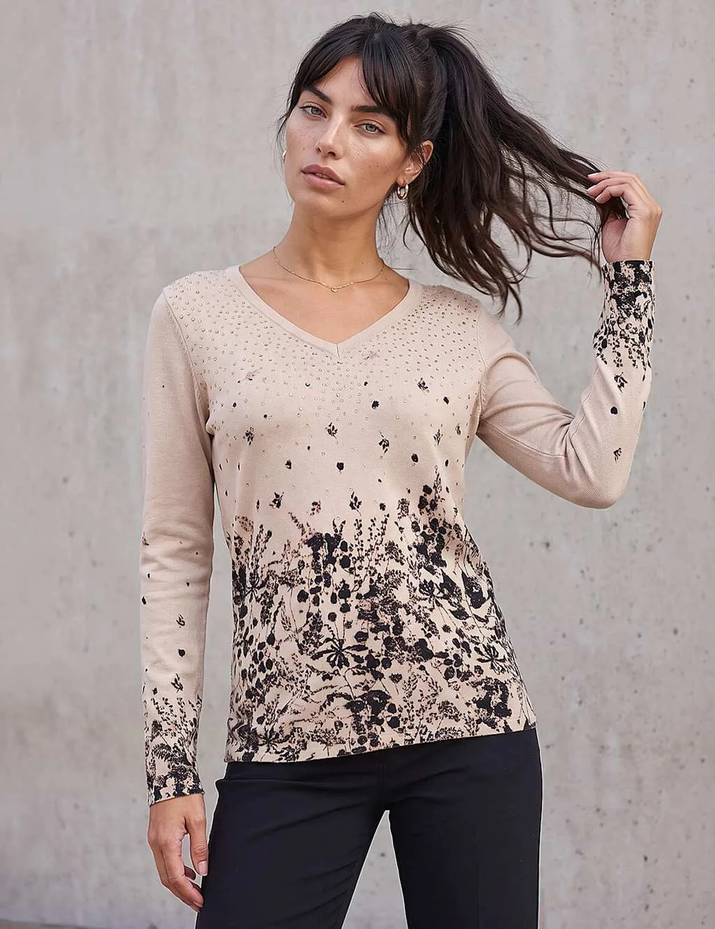 Floral Embellished V-Neck Jumper Light Brown female - Roman - FashionsVida