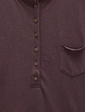 Camiseta de mujer de manga corta con cuello redondo y bolsillo frontal - Parfois - FashionsVida