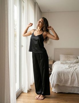 Pigiama due pezzi con spalline - nero