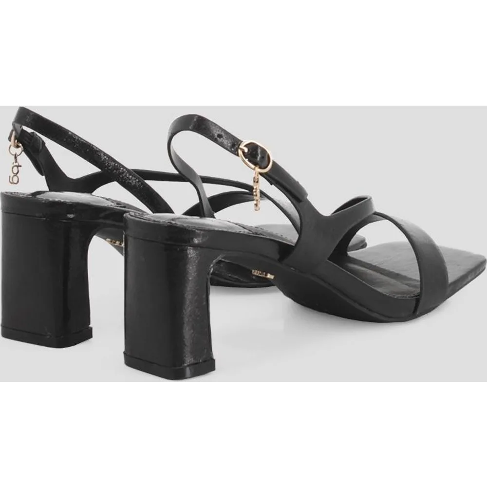 Sandalias de tacón de mujer de tiras con hebilla - Blogger - FashionsVida