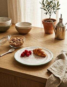 Piatto in ceramica con scritta Buongiorno - verde pallido