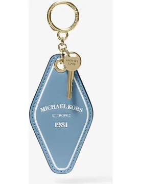 Accesorio para bolso con llave de hotel - MICHAEL Michael Kors - FashionsVida