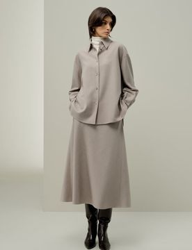 Camicia Oversize Seta-Lana L: Calda, Elegante e Resistente alle Pieghe