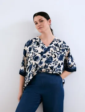 Blusa de mujer de manga corta con doble cenefa - Couchel - FashionsVida