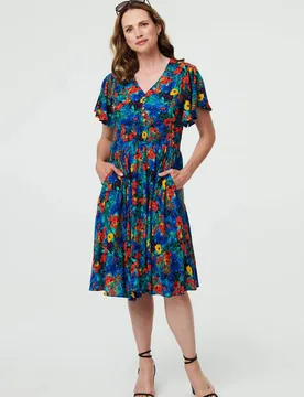 Women's Floral Shirred Short Sleeve Midi Dress in Green Size: 8 - Green - Size: 8 - Izabel London - FashionsVida