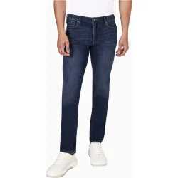 Vaquero de hombre J06 slim fit lavado medio