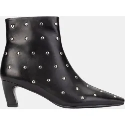 Botines de pielcon tachas para mujer