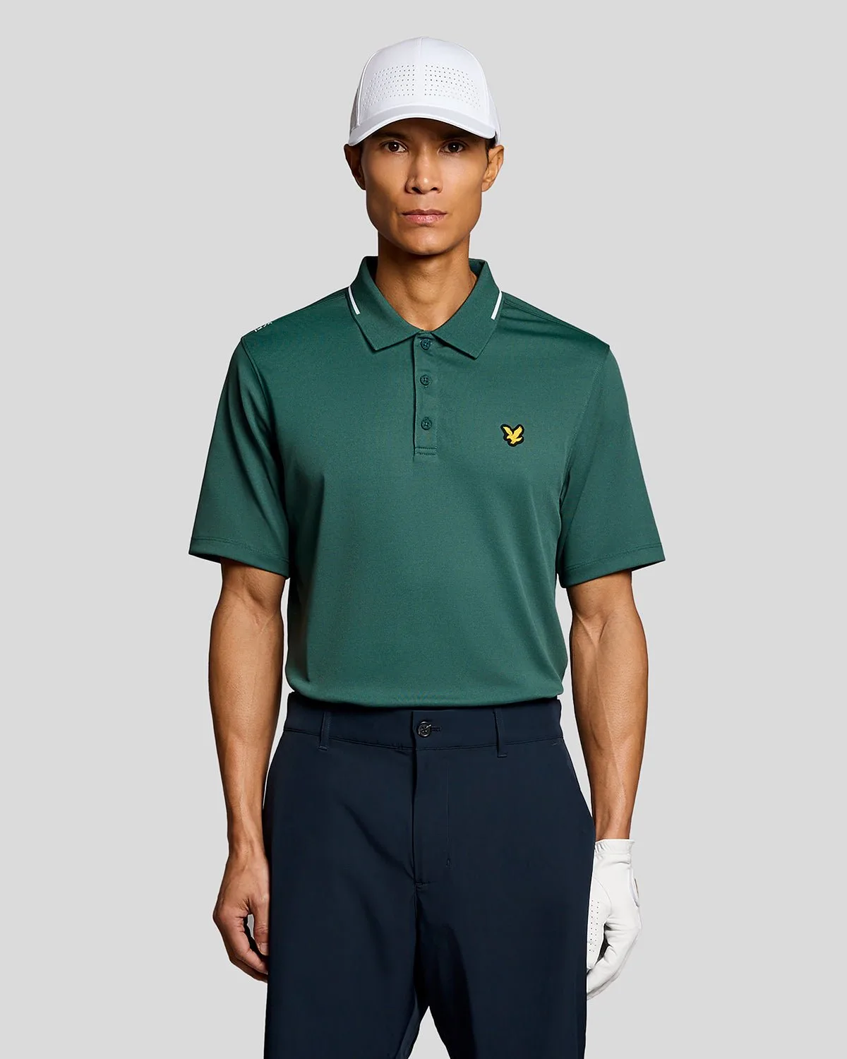 Men's Golf Tipped Technical Polo Shirt in Green - Lyle & Scott - FashionsVida