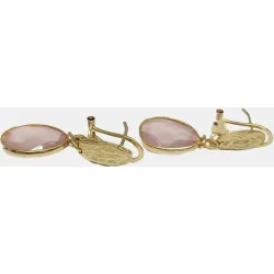 Pendientes de cierre omega de oro y cuarzo