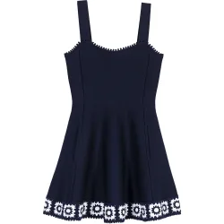 Vestido corto acampanado de punto con ganchillo