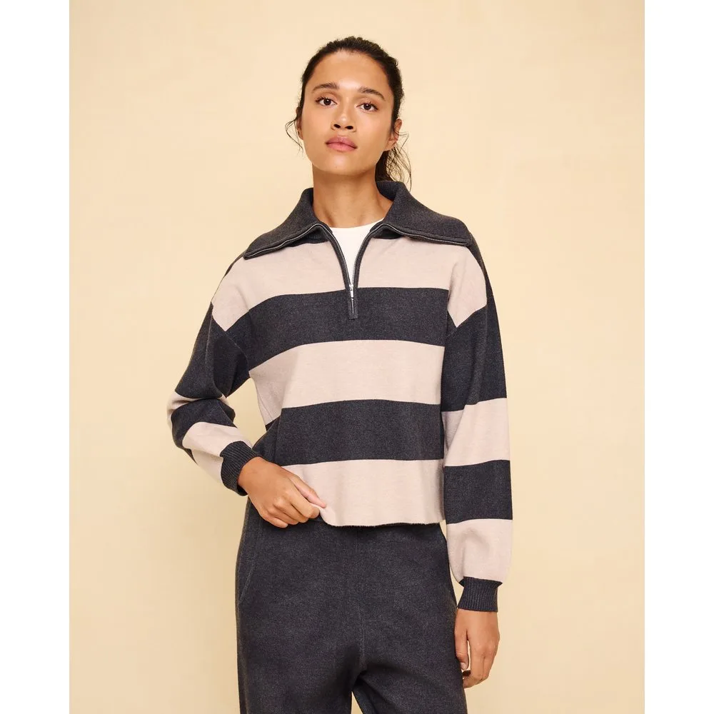 Jersey de mujer con cuello polo y cremallera - Easy Wear - FashionsVida