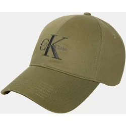 Gorra con logo bordado