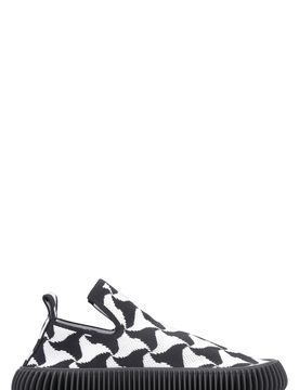 Wavy Triangle Slip-on Sneakers