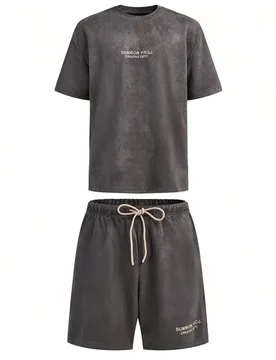 Conjunto de 2 piezas de camiseta y shorts de felpa - Shein - FashionsVida