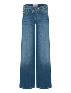 Baggy asymmetrical female