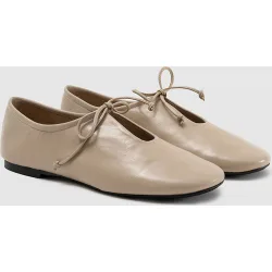 Bailarinas de mujer en piel
