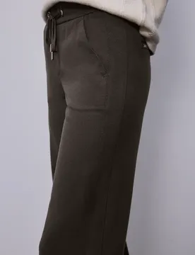 Straight Leg Hose female Braun