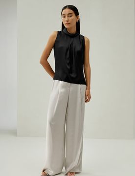Canotte In Seta Eleganti Femmina Tre Pieghe Sulla Spalla Destra 100% Seta Di Gelso Liscia Dura Più A Lungo Ed Xs