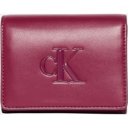 Cartera con cierre de solapa y logo CK