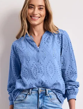Bluse mit Split Neck und Shiffley-Muster female Blau
