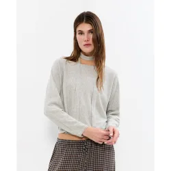 Jersey de mujer con hombro caído y choker