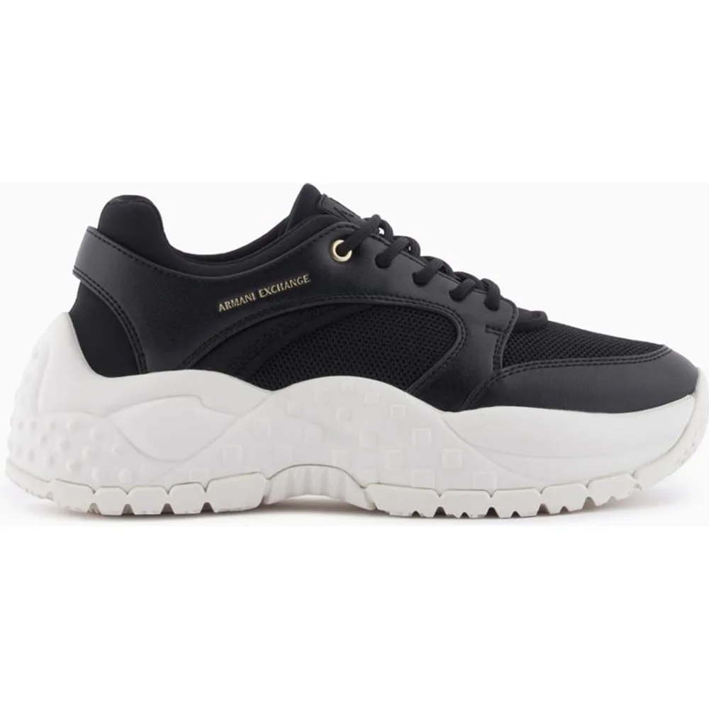Zapatilla de mujer maxisuela - Armani Exchange - FashionsVida