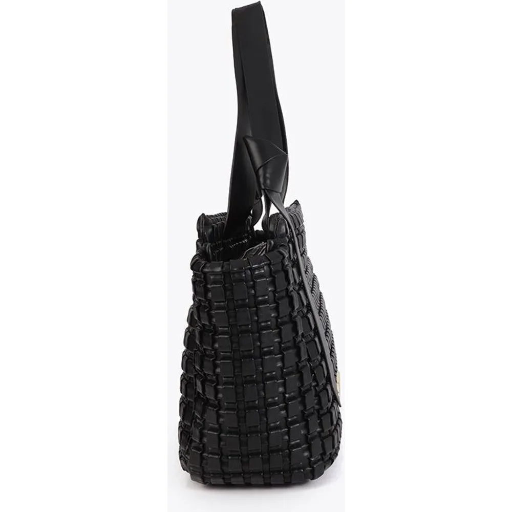 Bolso material trenzado - Lola Casademunt - FashionsVida