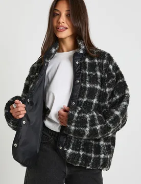 Womens Square Printed Teddy Button Up Jacket - Black - Size 8 Uk - Boohoo - FashionsVida