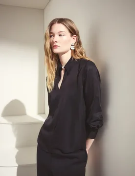 Blusa de mujer con manga larga y satinada - Woman El Corte Inglés - FashionsVida