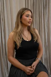 Womens Erin V-Neck Vest - Black - Size Medium