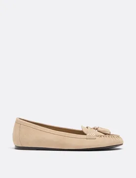 Ledermokassins mit Quasten BEIGE 36 - Stradivarius - FashionsVida