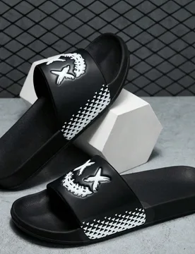 Par de sandalias tipo slide sin cordones con degradado negro & blanco, suela suave, rebotante, ligera, transpirable, adecuada para uso diario, interio - Shein - FashionsVida