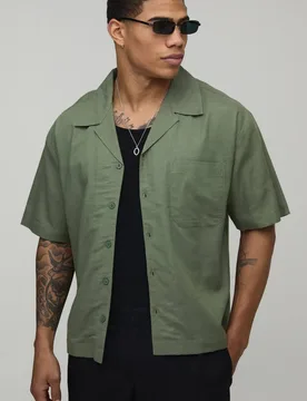 Herren Oversized Boxy Fit Kurzarm Leinen-Mix Hemd Olive Größe Large - boohooMAN - FashionsVida