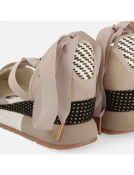 Sandalias de cuña de mujer estilo deportivo combinando distintos tipos de texturas - Gioseppo - FashionsVida