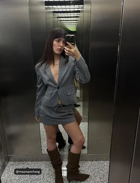 Kurzer gestreifter Blazer Grau Melange L - Stradivarius - FashionsVida