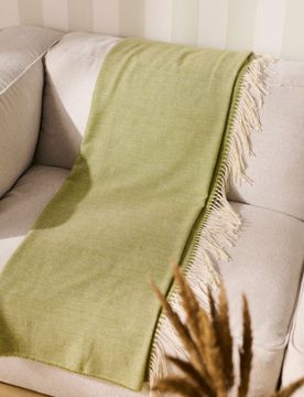 Coperta con frange - verde oliva chiaro