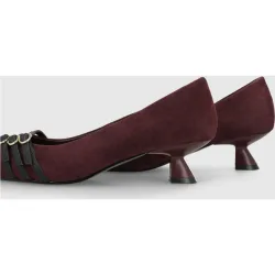 Zapatos de salón de mujer en ante con adorno tiras