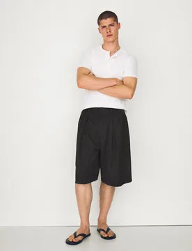 Bermuda Large À Pinces Et Rayures Tennis 36 Noir - Bershka - FashionsVida