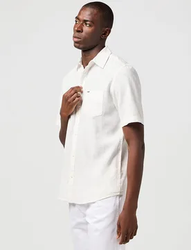 Camisa de hombre de manga corta y corte regular - Wrangler - FashionsVida