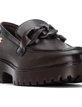 Mocasines de mujer con plataforma y cadena decorativa - XTI - FashionsVida