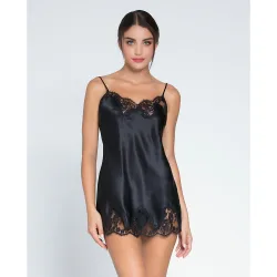 Camisón de seda con tirantes regulables y tira de puntilla abajo