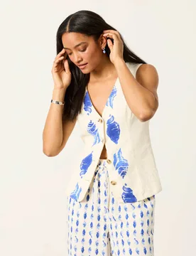 Linen Rich Shell Print Waistcoat Ivory Mix female - Fatface - FashionsVida