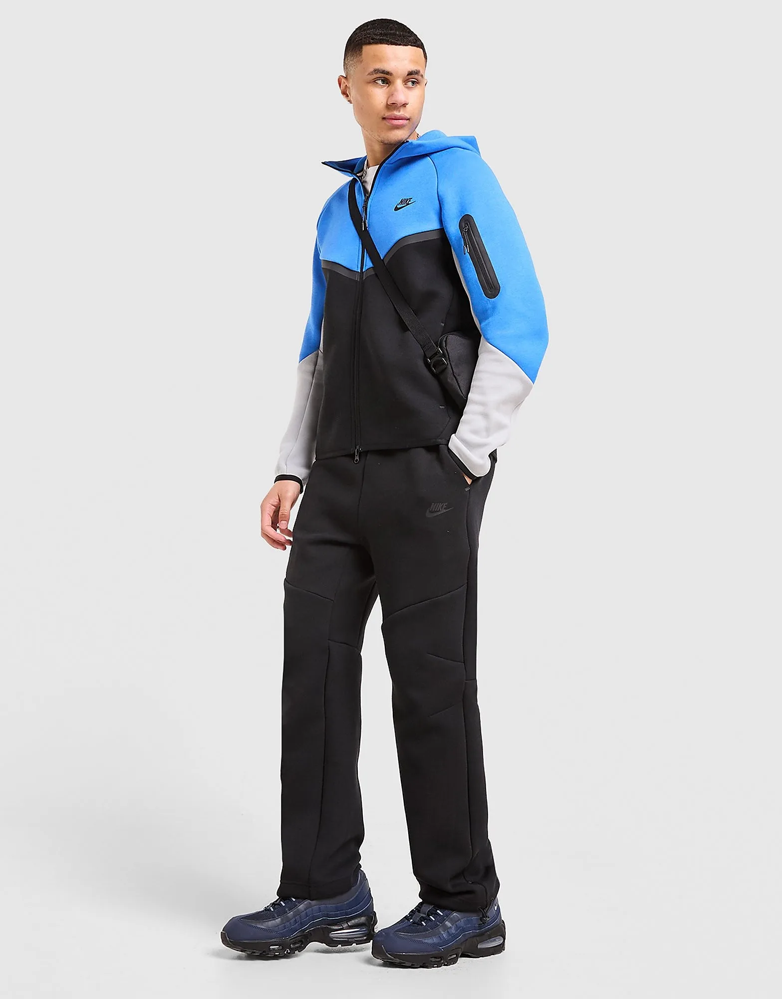 Tech Open-Hem Track Pants - Herren, Schwarz - male - Size: L - Nike - FashionsVida